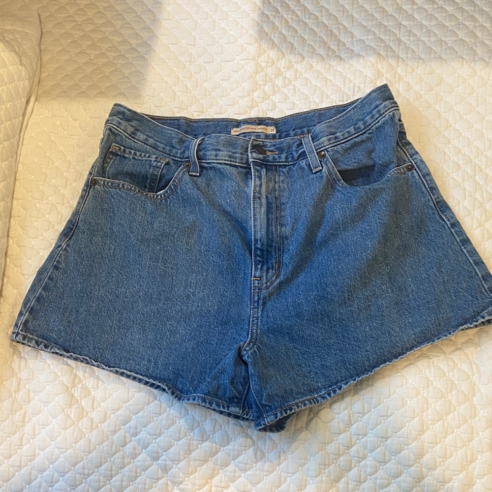 Levis High Waisted Mom Shorts